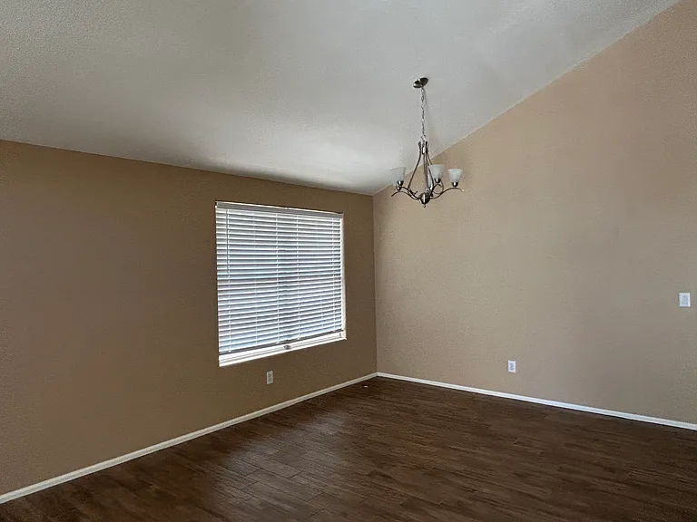 20802 N 38th Pl — Photo 15