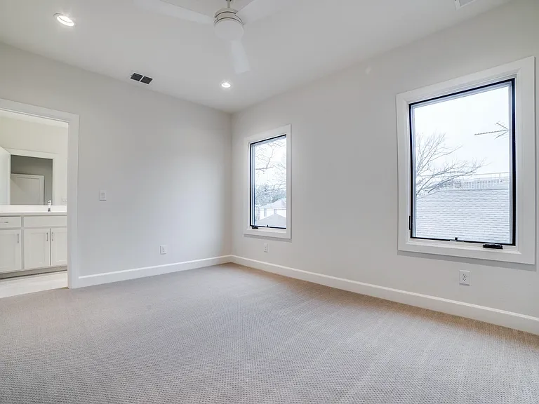 4403 Glenwick Ln — Photo 15