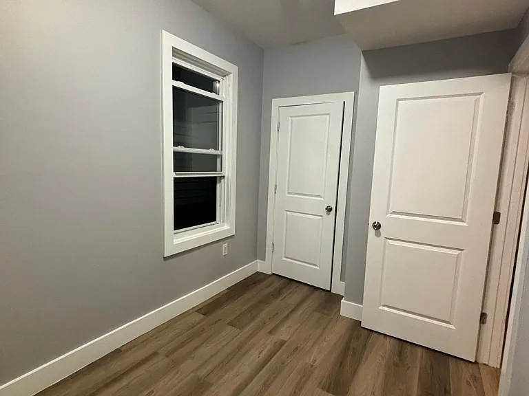 61 16th Ave #4 — Photo 8