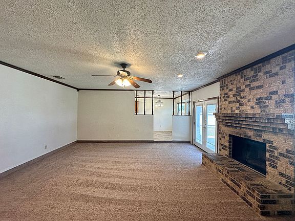 4th image of 1602 Becker Dr