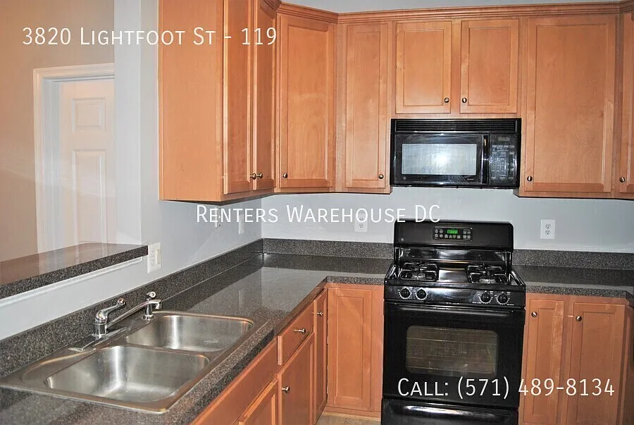 Roommate wanted in Chantilly condo! — Photo 4