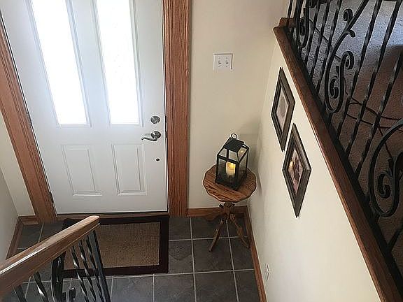3rd image of 267 Janet Dr