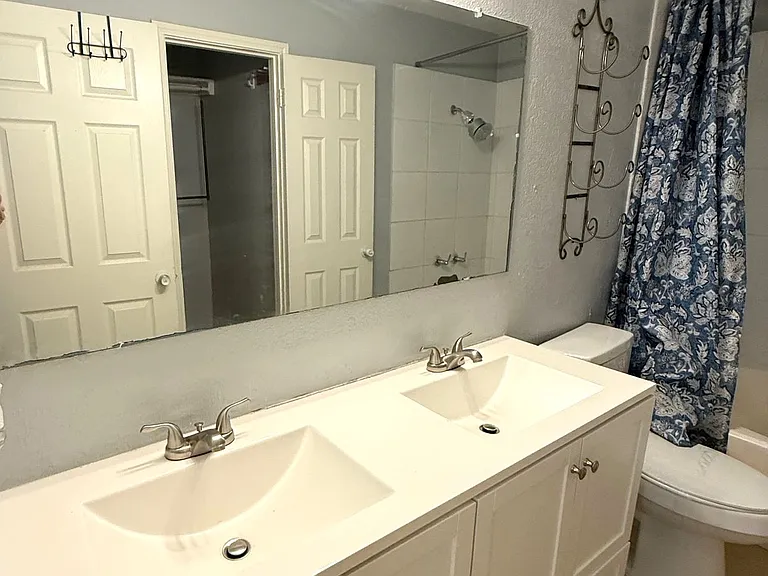 6318 Les Harrison Dr — Photo 9