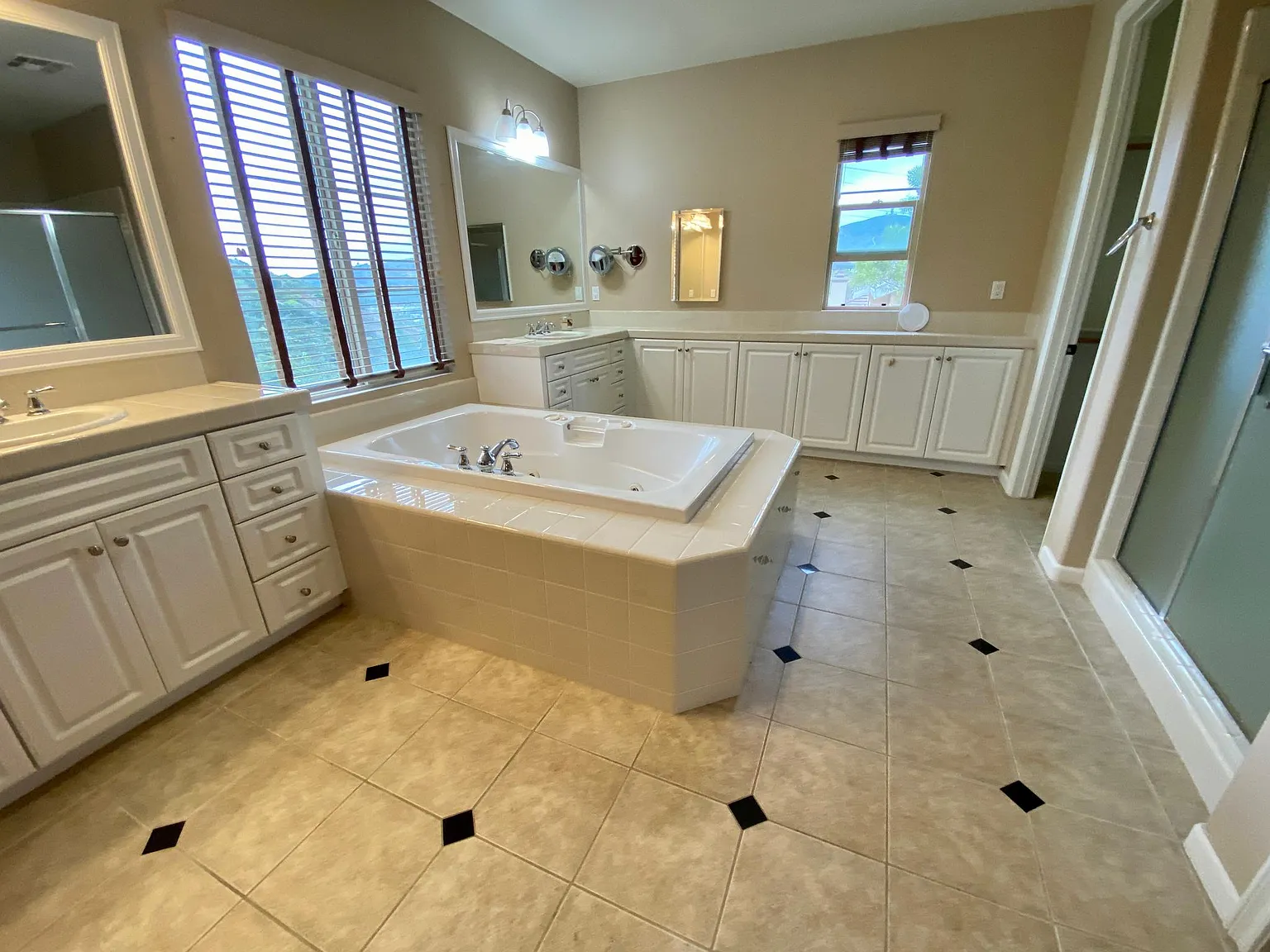 2750 Dove Tail Dr — Photo 3