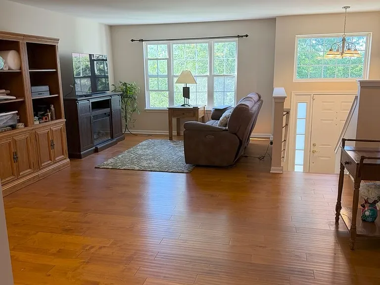 24463 John Adams Dr — Photo 7