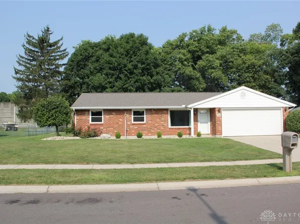 639 Bellaire Dr, Tipp City, OH 45371