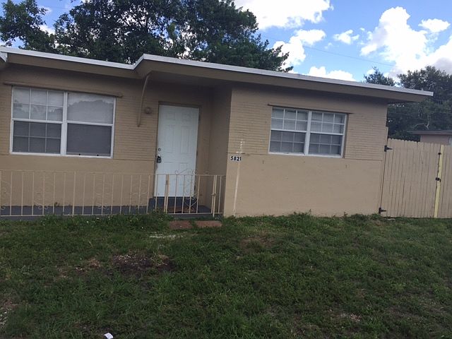 1st image of 5821 Taft St
