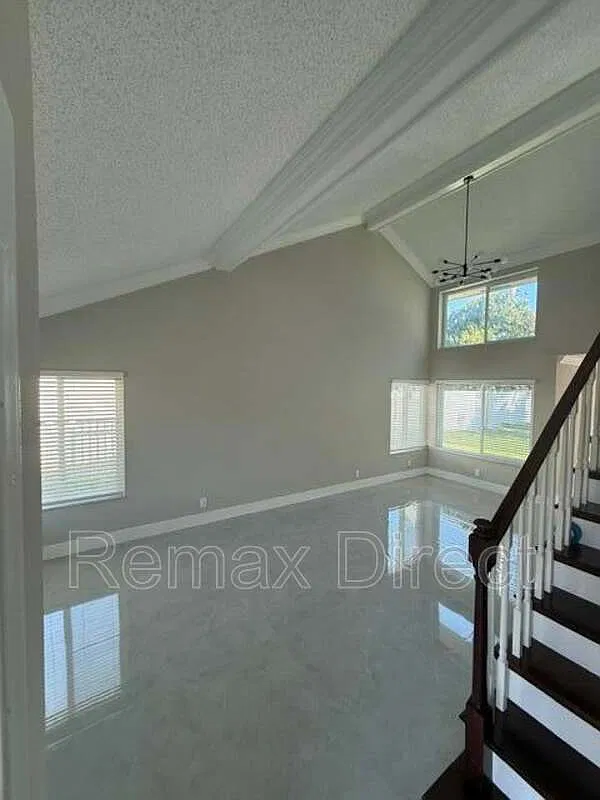 4 bed, 2.0 bath, 1531 sqft, $3,500 — Photo 4