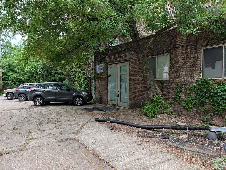 2340 N Lister Ave #2 — Photo 11
