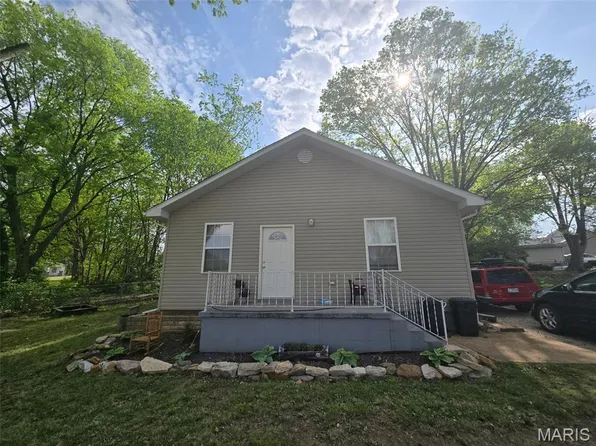 201 Flat River Dr, Park Hills, MO 63601