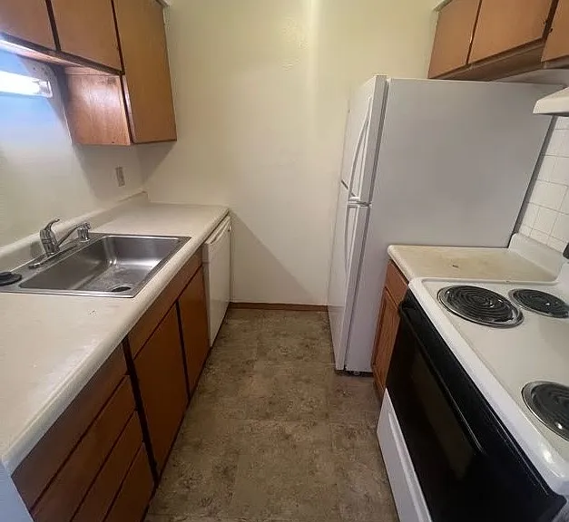 2406 Calypso Rd — Photo 7