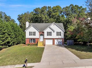 4706 Middleboro Ln, Gainesville, GA 30506