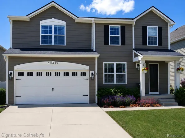 50419 Corey Ave, Chesterfield, MI 48051