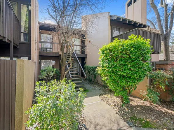 2229 Woodside Ln Unit 7, Sacramento, CA 95825