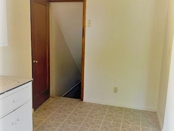 5th image of 3341 Homecroft Dr