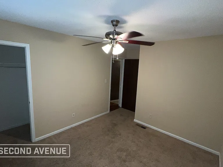 5421 Faucett Rd — Photo 7