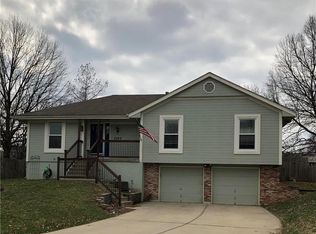 2509 NE Remington Ct, Blue Springs, MO 64014