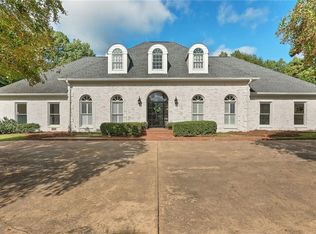 9160 Prestwick Club Dr, Johns Creek, GA 30097