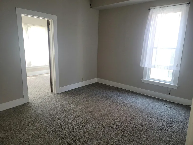 1910 Binney St #4 — Photo 7