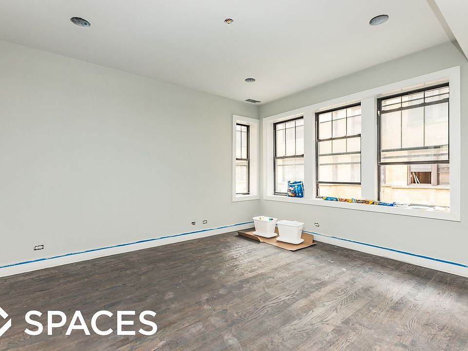 2nd image of 2626 N Rockwell St #Unt2f