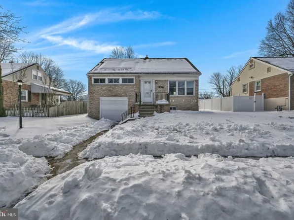 526 Harding Ave, Shillington, PA 19607