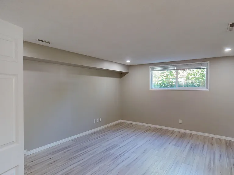 3114B 39th St SW — Photo 3