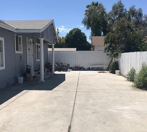 5th image of 863 1/2 Fremont Way
