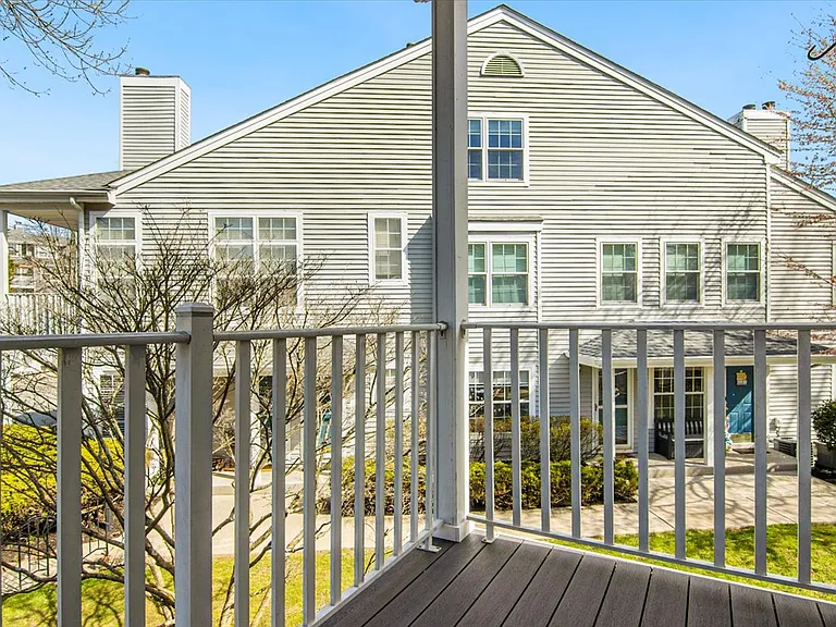 1125 Hyde Park Ct #1125 — Photo 3