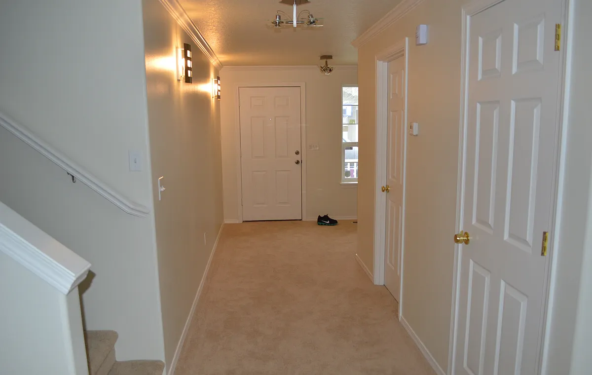 Building Photo - 15018 NE 68th Way