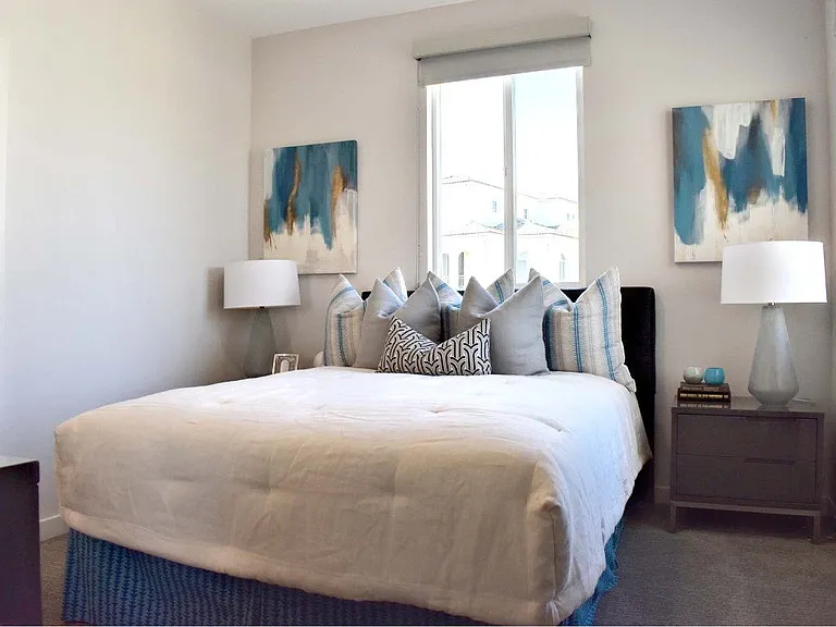 360 Luxury Apartments — Photo 30