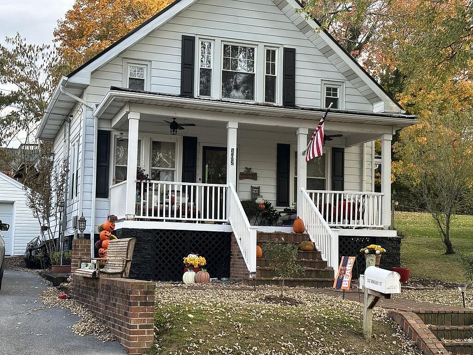 1st image of 302 Bradley St