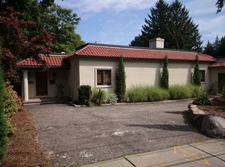 15 Algonquin Rd, Newton, MA 02467