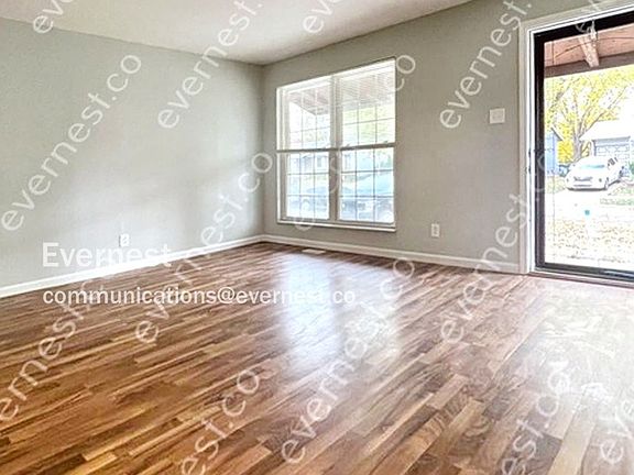4th image of 2931 Oriental Dr