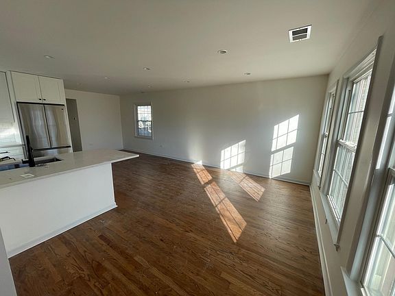 2nd image of 119 N Taylor Ave Unit 1