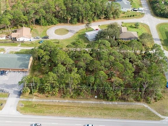 4th image of 773 Sebastian Blvd