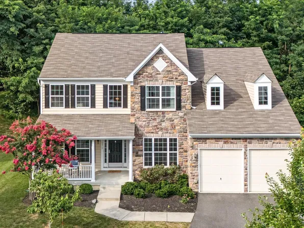 16972 Buckington Ct, Round Hill, VA 20141
