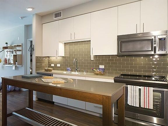 4th image of 50 Saratoga Ave #319