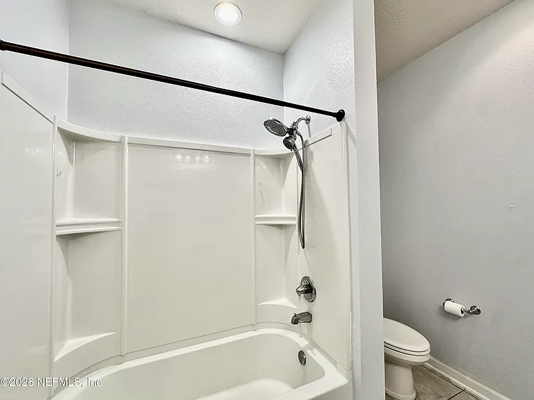 1443 Tropical Pine Cv — Photo 15