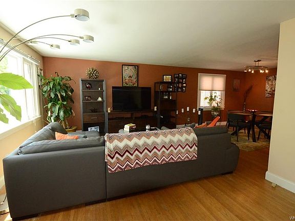 5th image of 52 Delham Ave