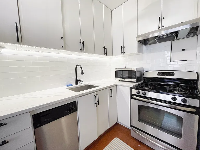 2100 19th St NW #601 — Photo 13