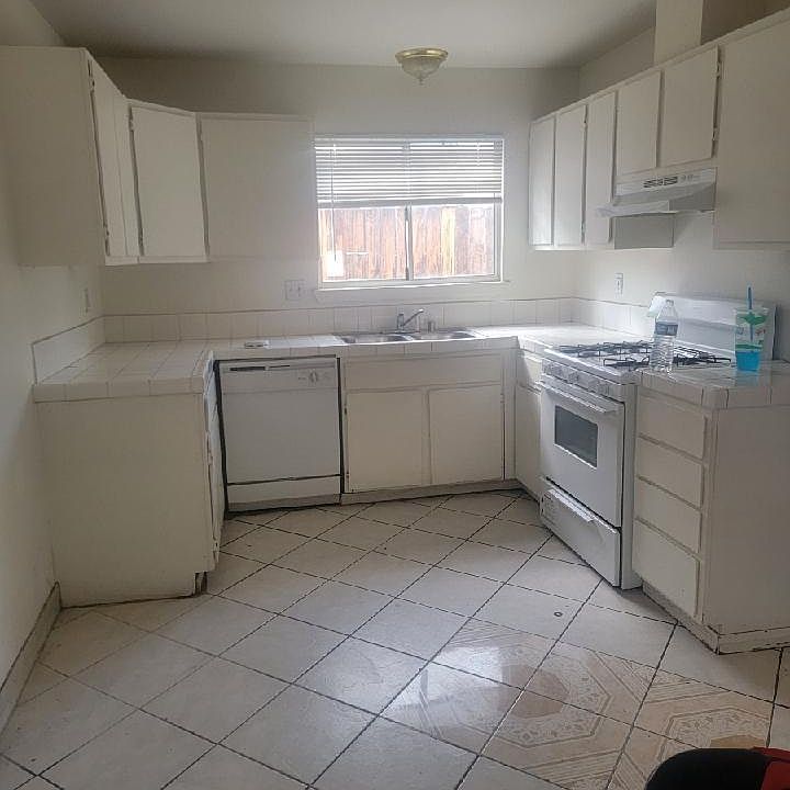 1st image of 16294 Molino Dr