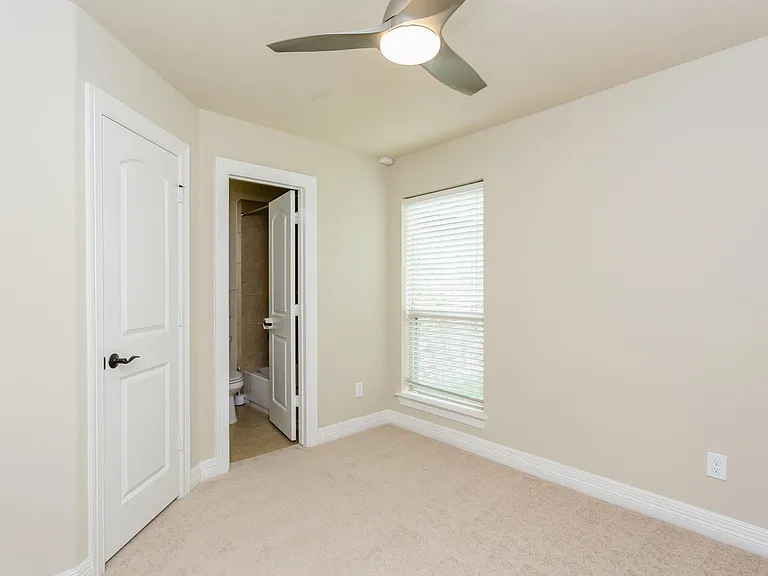 6122 Garden Lakes Ln — Photo 19