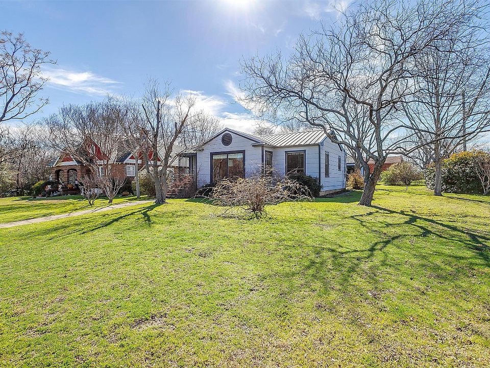 1st image of 3700 Ellsmere Ct