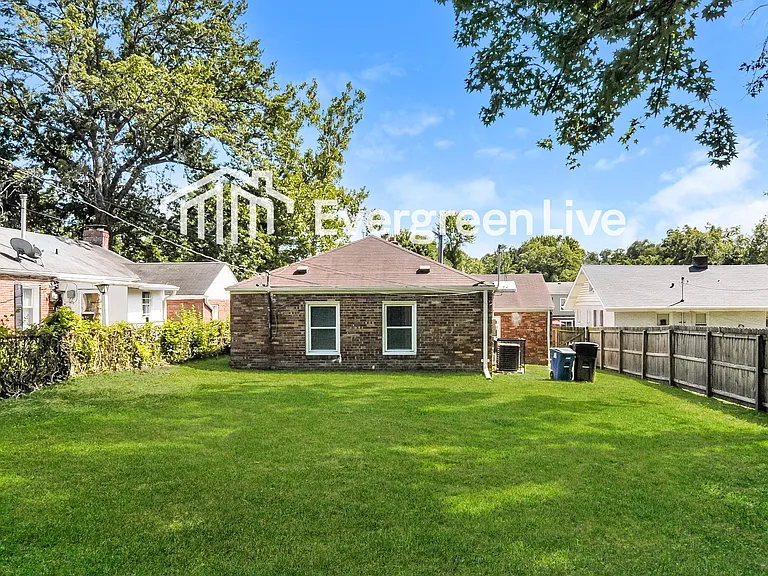 7515 Wayne Ave — Photo 8