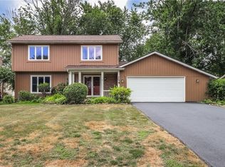 154 Troutbeck Ln, Rochester, NY 14626