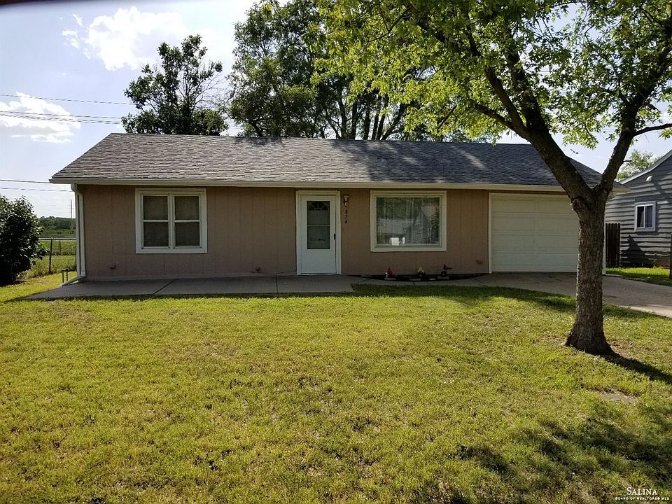 1st image of 874 Willow Dr