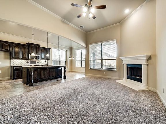 4th image of 16401 White Rock Blvd