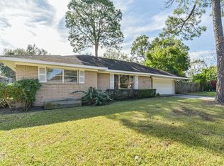 5511 Kinglet St, Houston, TX 77096