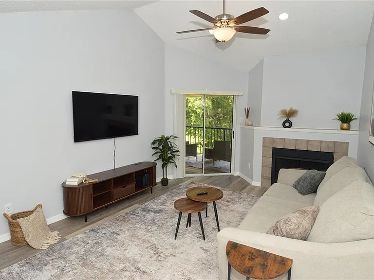 8754 Mallard Reserve Dr #202 — Photo 20