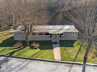 456 Newtown Rd, Rosman, NC 28772